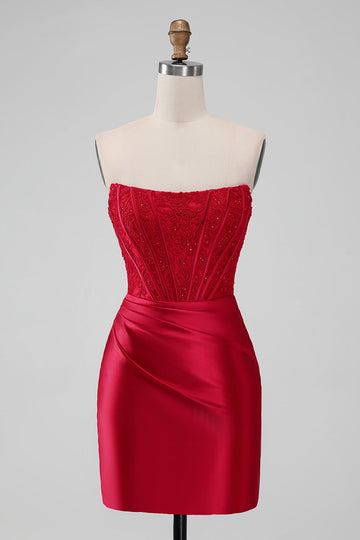 Vestido corto sin tirantes sin tirantes rojo brillante con encaje